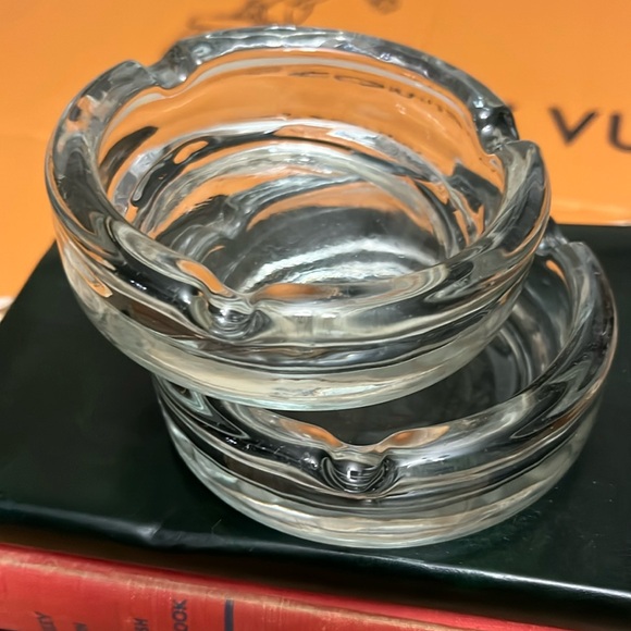 Vintage Ashtray - Picture 5 of 7